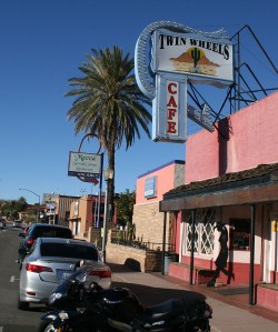 twin_wheels_cafe