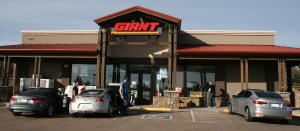 Payson_Giant_Gas_Station