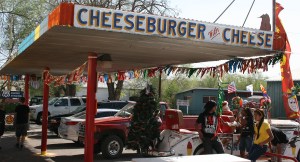 snow_cap_cheeseburger_with_cheese