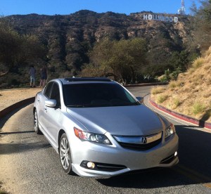 ilx_with_hollywood_sign